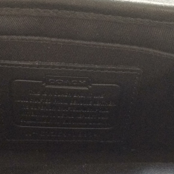 COACH CLASSIC FOLD OVER CROSSBODY LEATHER BAG - Picture 7 of 10